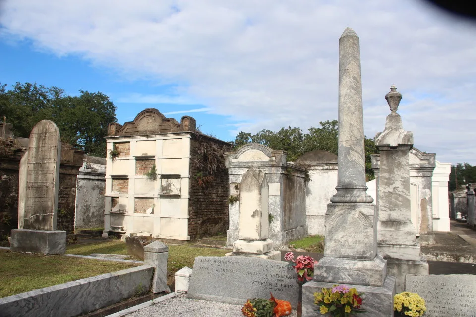 New Orleans Cemetery, New Orlean, New Orleans Garden District, Garden District New Orleans