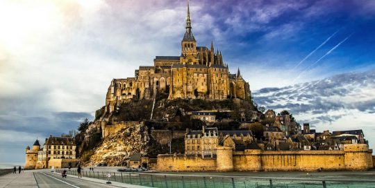 15 Famous French Landmarks Not To Miss!