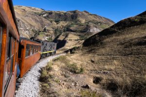 Nariz Del Diablo train ride, best-places-to-visit-in-ecuador, best hikes in Ecuador