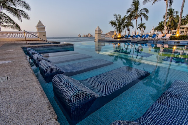 best-all-inclusive-resorts-in-cabo-for-young-adults