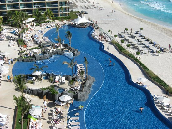 best hotels in cancun for singles